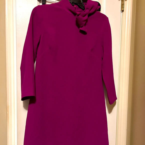 Eliza J Dresses & Skirts - Eliza J Bow Neck Crepe Shift Dress